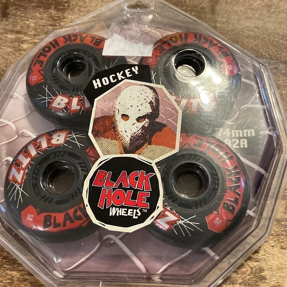 4 Black Hole Blitz In-Line Skate Wheels 74 mm 82A